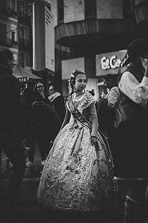 祝福新人结婚的八个字 新人结婚祝福语八个字