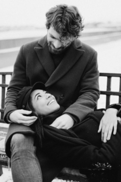 拖尾婚纱配多长的头纱 穿拖尾婚纱 配长头纱好看还是短头纱好看？