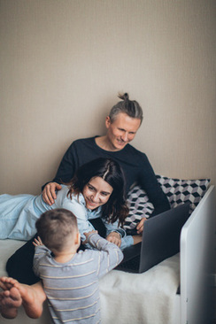 长辈给孩子订婚祝福语 长辈给孩子订婚祝福语