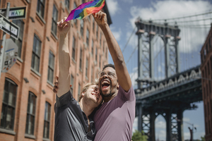 婚纱照内景一般都选什么类型 主婚纱照一般选内景好还是外景好？