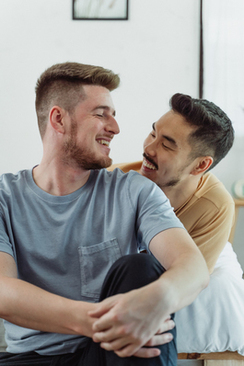 朋友结婚没空去要发红包吗