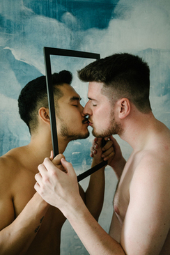 穿婚纱里面穿些什么 穿婚纱里面穿些什么内衣