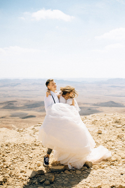 新娘回门衣服是男方买吗 回门的衣服是男方买还是女方买