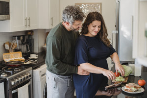 主婚人穿什么衣服 夏天做证婚人穿什么衣服好呢?