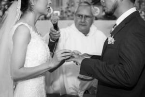 婚纱颜色搭配 婚纱应该怎么搭配颜色?