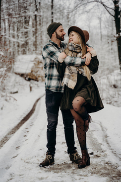 本人出嫁微信邀请 妹妹出嫁我怎么发微信邀请函