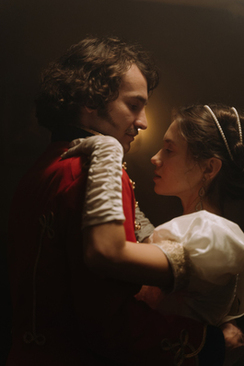 气球怎么布置好看卧室 气球怎么布置房间图片