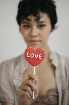 女生参加婚礼必须穿裙子吗 结婚一定要穿裙子吗?