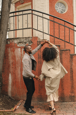 出婚车用什么软件 想去跑婚车，请问一下出婚车用什么软件？