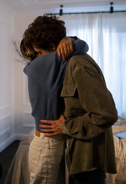 结婚请柬怎么写范文样本 怎么填写结婚请柬样本