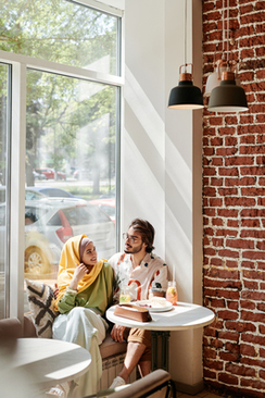 向女生求婚戒指戴哪边 向女友求婚戒指戴哪个手指