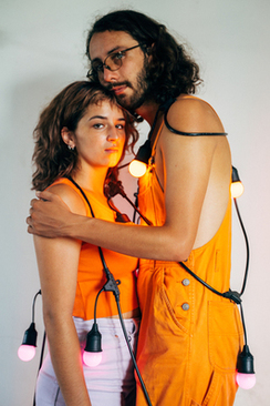 伴郎要和新郎一起睡吗