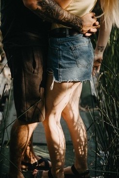 婚纱照放大能选侧脸吗 婚纱照放大照片选正脸还是侧脸