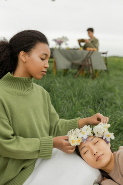 给同事结婚红包怎么写字 同事结婚，红包上应该写什么字？