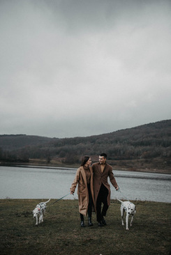 婚礼现场新郎父亲致辞 新郎父母在婚礼上的祝词