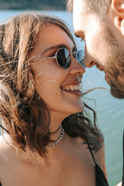 借车给别人开主婚车 可以借车给别人当婚车吗？