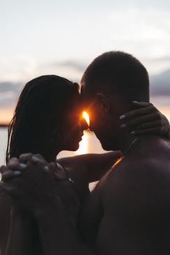 45岁女人参加婚礼的服装 四十岁女人出席婚宴穿怎样的衣服漂亮