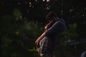 中式伴郎穿什么衣服 中式婚礼中，伴郎要穿什么样的衣服？？？？