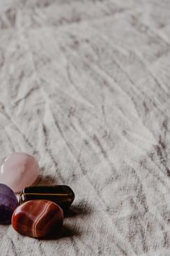 红色系新娘手捧花 新娘手捧花的颜色如何选择?