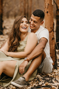 早生贵子结完婚咋处理 结婚时的垫子下的早生贵子干果能扔吗？