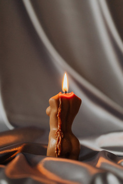 伴娘接捧花说的祝福语 对接住手捧花的伴娘说的祝福语