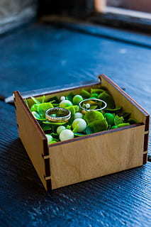 冬天室外敬酒服怎么穿 小个子冬天户外酒席在户外穿什么敬酒服呢