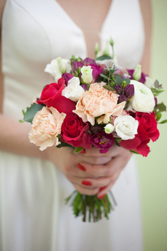 一般人结婚买多少钱钻戒