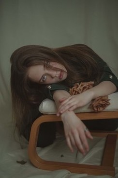 结婚外套一般是什么颜色 结婚穿什么颜色的衣服