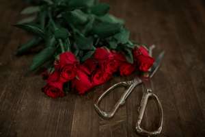 纱幔楼梯扶手打花视频 怎么用纱幔做花球