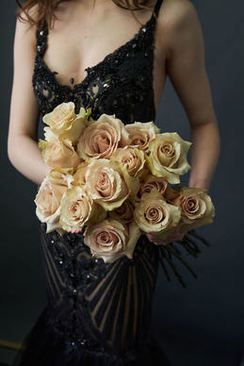 微信邀请参加婚礼怎么说 发短信邀请别人参加自己的婚礼。怎么说好？