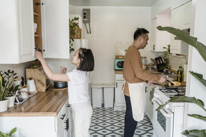 怎么样的包裹 填空  什么的包裹