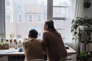 女孩子跟着去接亲要做什么