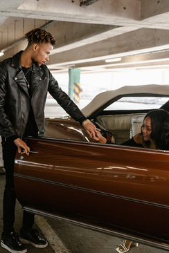 同事之间结婚请柬怎么写 领导同事结婚请柬怎么写