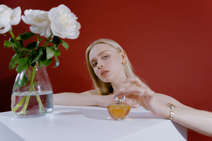 结婚睡衣买什么颜色比较好 给男友买睡衣，什么颜色好看，推荐颜色？