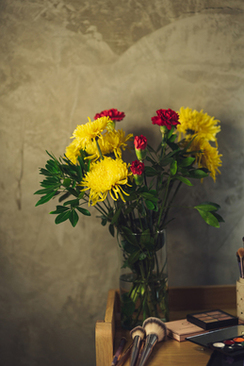 开个新娘跟妆店挣钱吗 开个化妆新娘跟妆的小店挣钱不