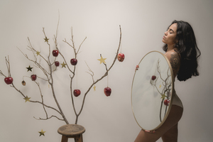 参加婚礼给红包上面写什么字 参加朋友婚礼红包上写什么？