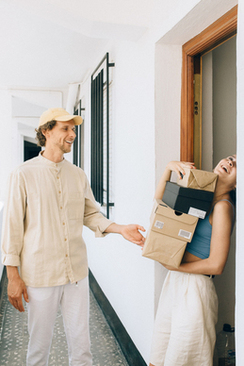 结婚姐妹团和伴娘区别 伴娘和姐妹有何区别?