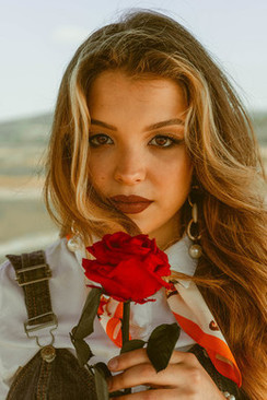 结婚买房男女各出一半