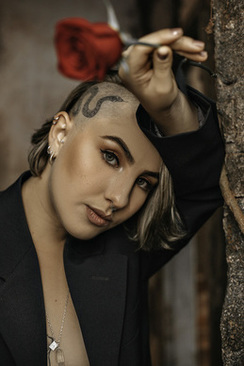 婚纱照姿势图片 拍婚纱照做哪些姿势图片