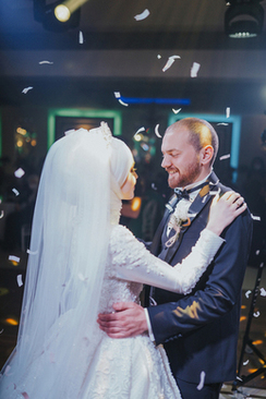 给兄弟的结婚祝福语该怎么写 给兄弟结婚祝福语