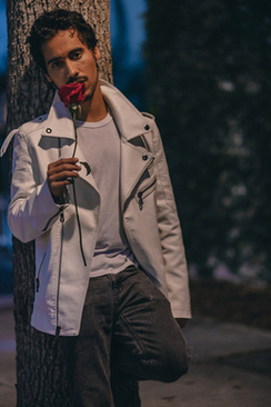 新郎婚礼表白简短感人 新郎婚礼表白 简短感人