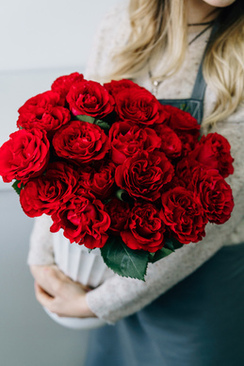 结婚头车装饰 婚车车队中头车怎样装饰才漂亮