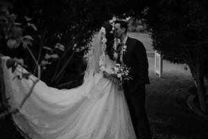 孔雀蓝搭配什么颜色 孔雀蓝配什么颜色好看