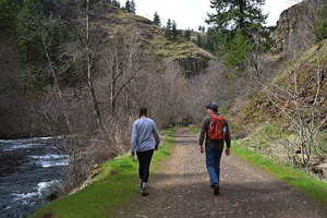 婚礼男方送女方什么礼品 结婚男方需要给女方准备什么东西