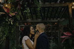 结婚除了手捧花还要玫瑰花吗