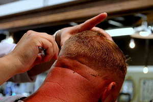 结婚伴郎给新郎的祝福词 伴郎给新郎的祝福语