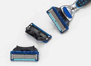 新郎领带好还是领结好 婚礼当天新郎是系领带好还是领结好