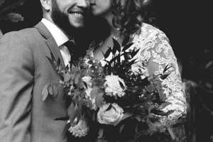 领结婚证之前婚检能吃饭吗