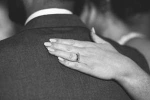 草坪式婚礼多少钱 草坪婚礼一般多少钱？