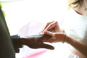 酒宴邀请函怎么写 办酒席邀请函怎么写